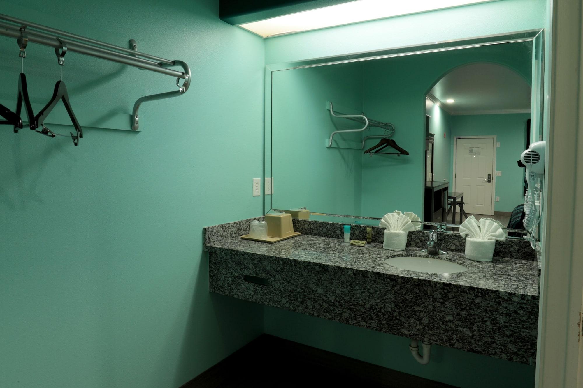 Scottish Inn And Suites Houston-Jones Road 外观 照片